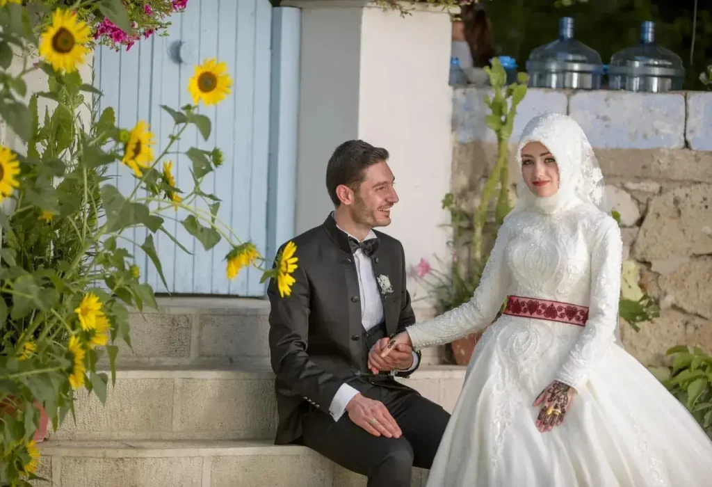 young-muslim-bride-groom-wedding-photos (1) (1) (1)